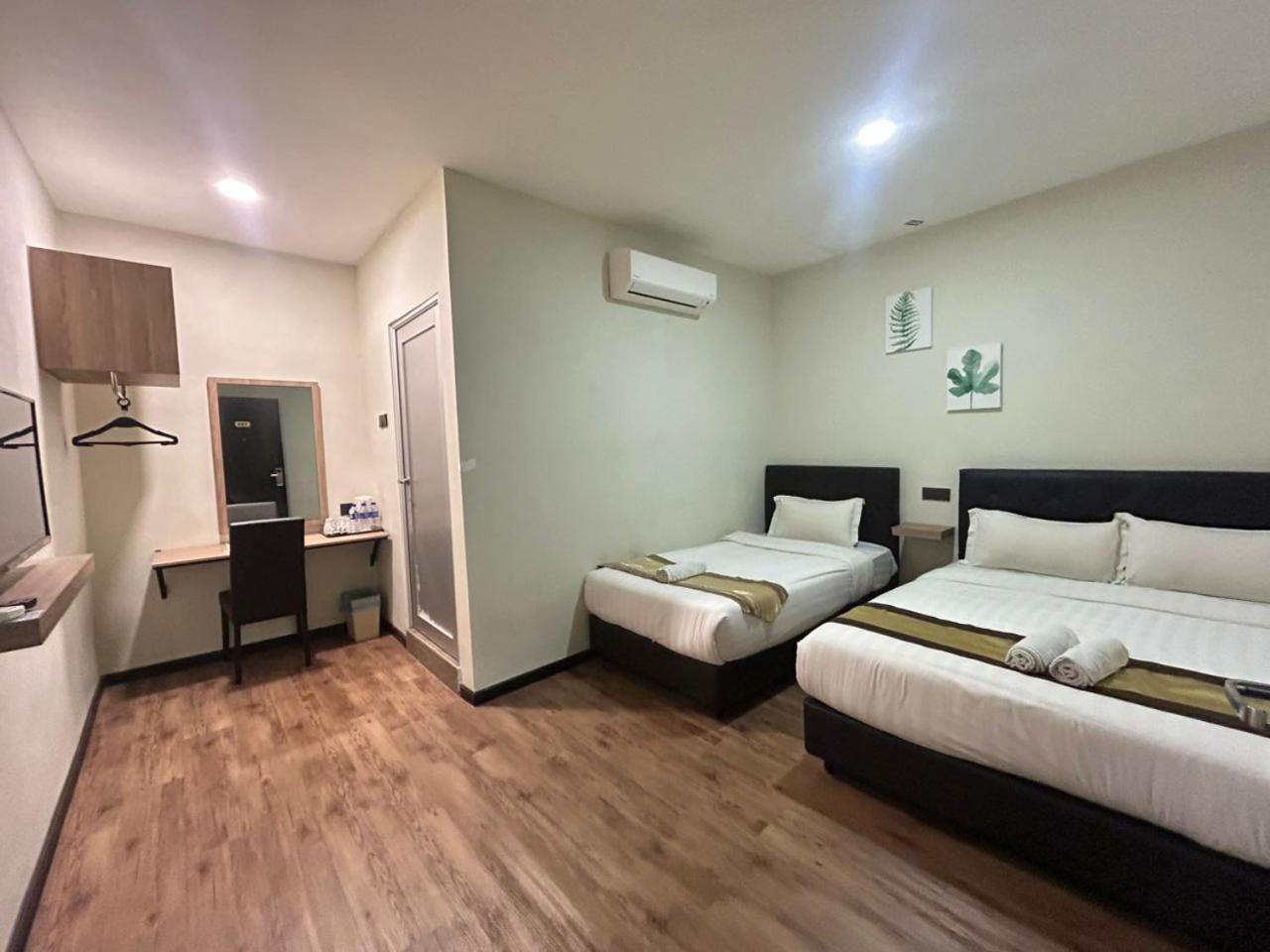Gill Garden Boutique Hotel Malacca Room photo
